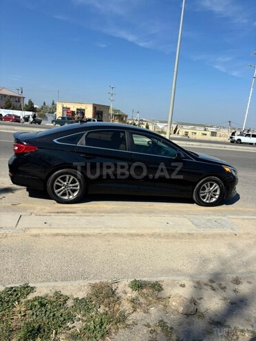 Hyundai Sonata-4