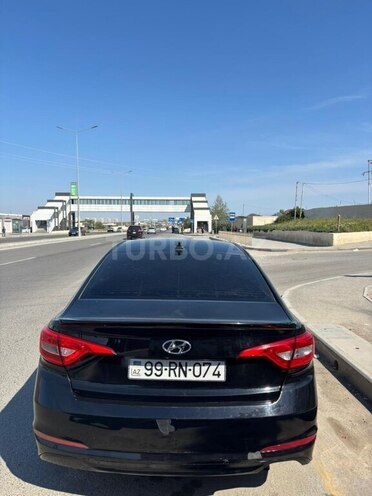 Hyundai Sonata-3