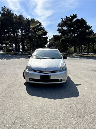 Toyota Prius-1