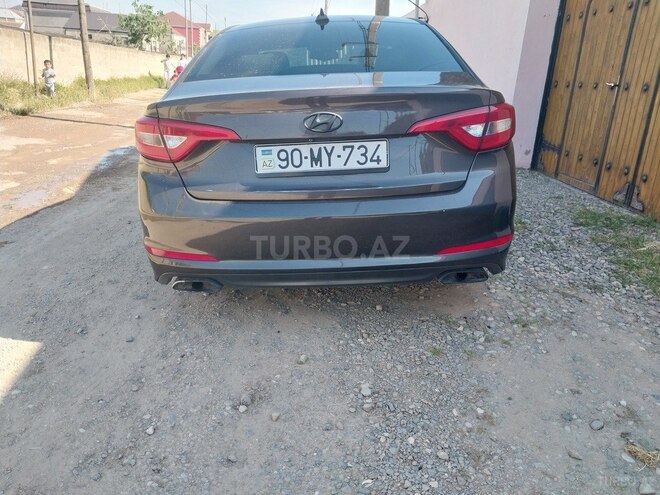 Hyundai Sonata-6