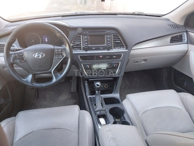 Hyundai Sonata-3