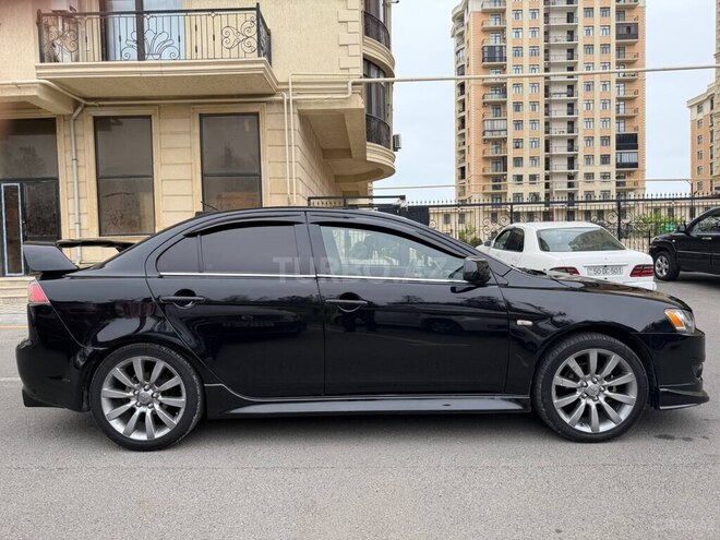 Mitsubishi Lancer-8