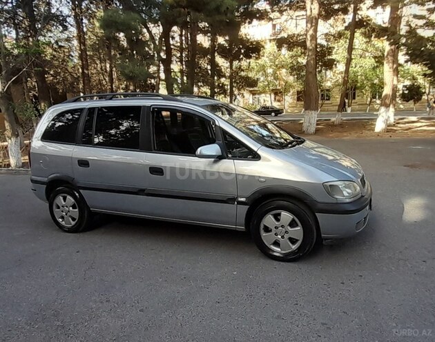 Opel Zafira-3