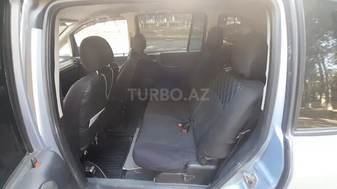 Opel Zafira-7
