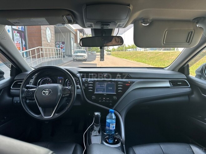 Toyota Camry-3
