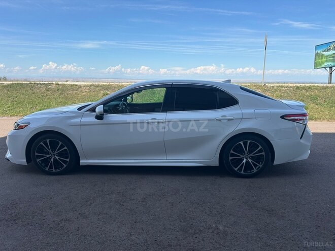 Toyota Camry-4