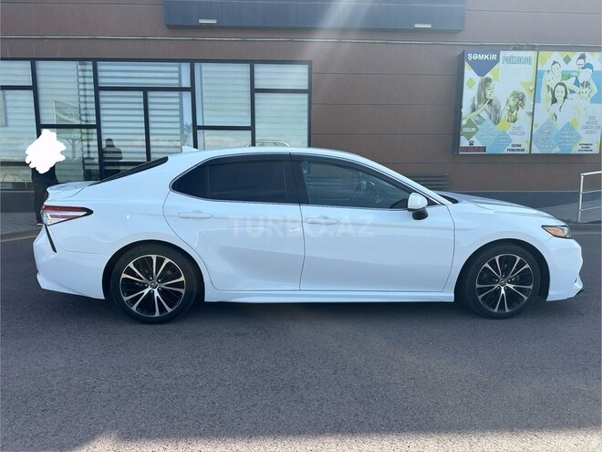 Toyota Camry-7