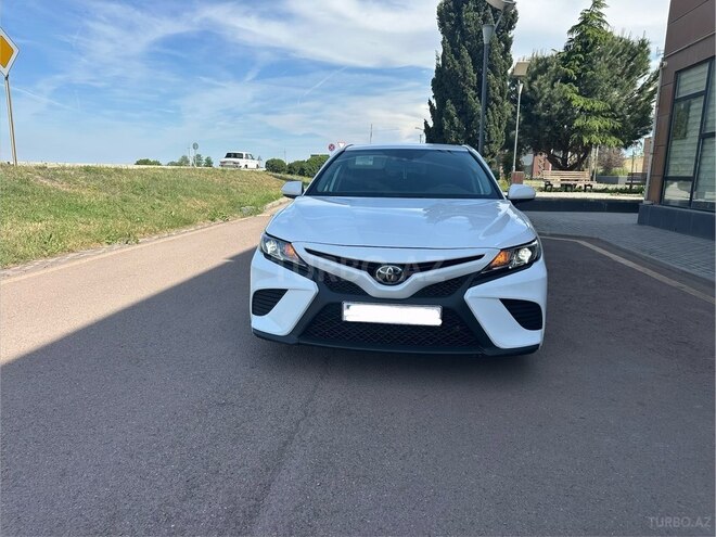 Toyota Camry-1