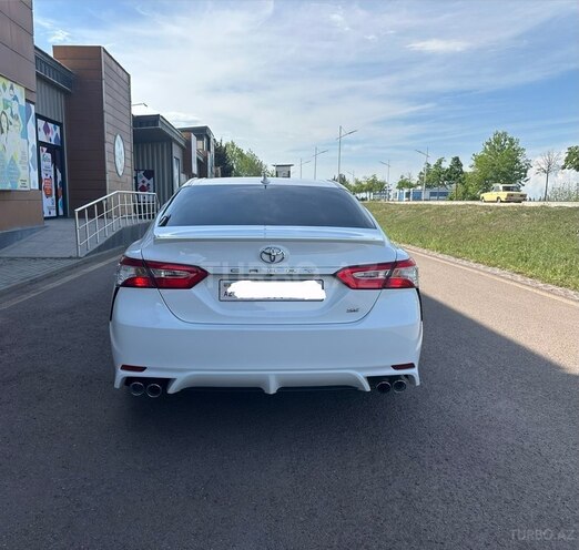 Toyota Camry-2