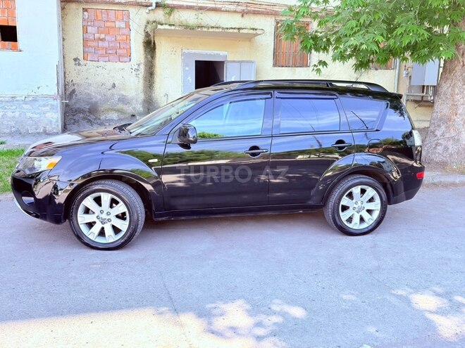 Mitsubishi Outlander-5