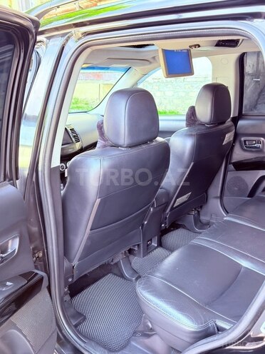 Mitsubishi Outlander-10