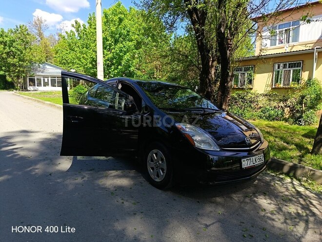 Toyota Prius-7