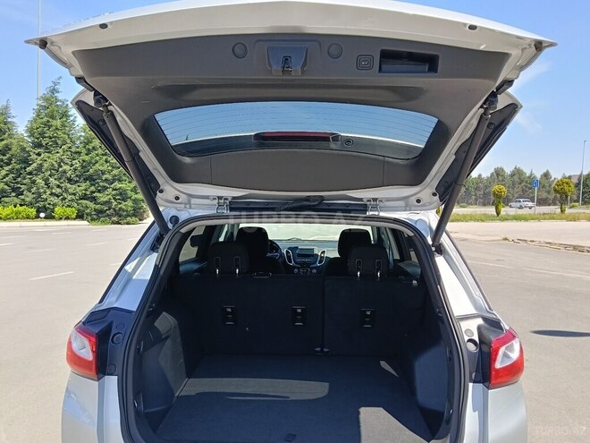 Chevrolet Equinox-5