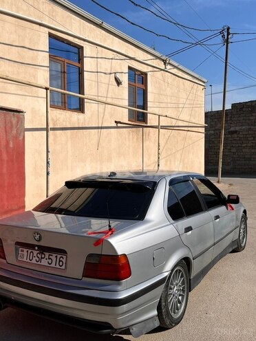 BMW 316-7