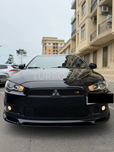 Mitsubishi Lancer-2