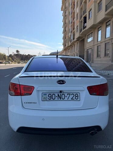 Kia Cerato-8