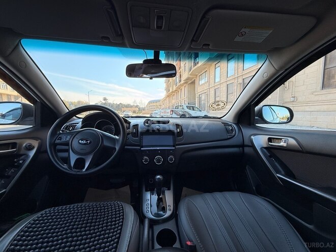 Kia Cerato-11