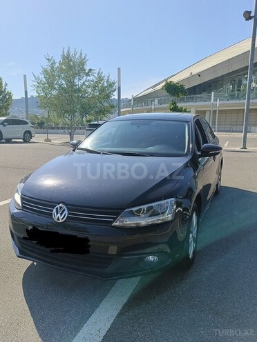 Volkswagen Jetta-9