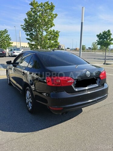 Volkswagen Jetta-7