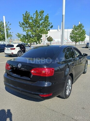 Volkswagen Jetta-6