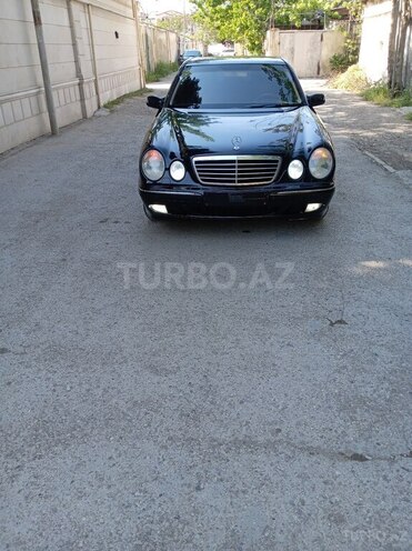 Mercedes E 240-12