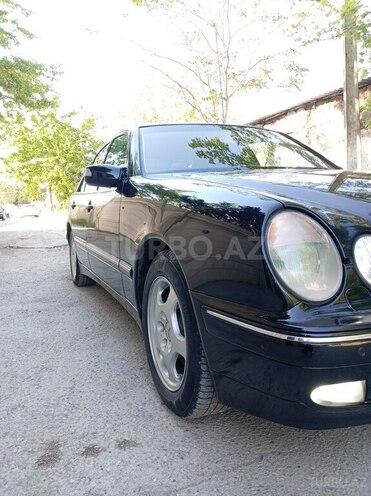 Mercedes E 240-14