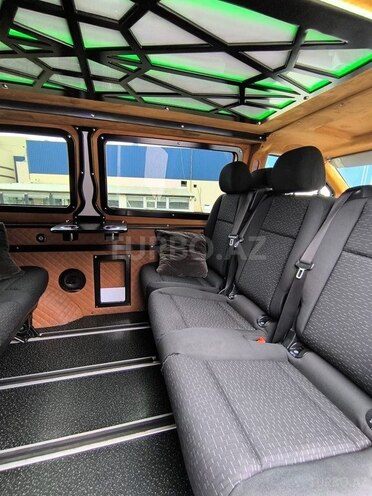 Mercedes Vito 115 CDI-11