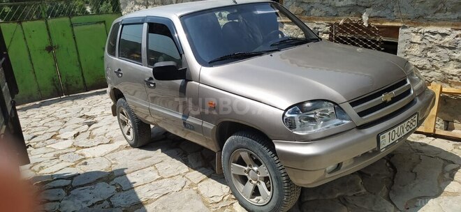 Chevrolet Niva-3