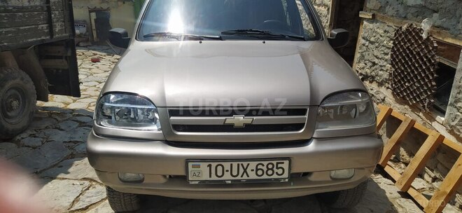 Chevrolet Niva-1