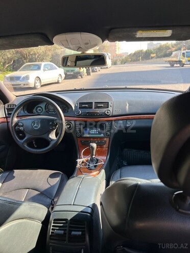 Mercedes E 220-7