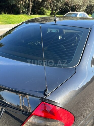 Mercedes E 220-6