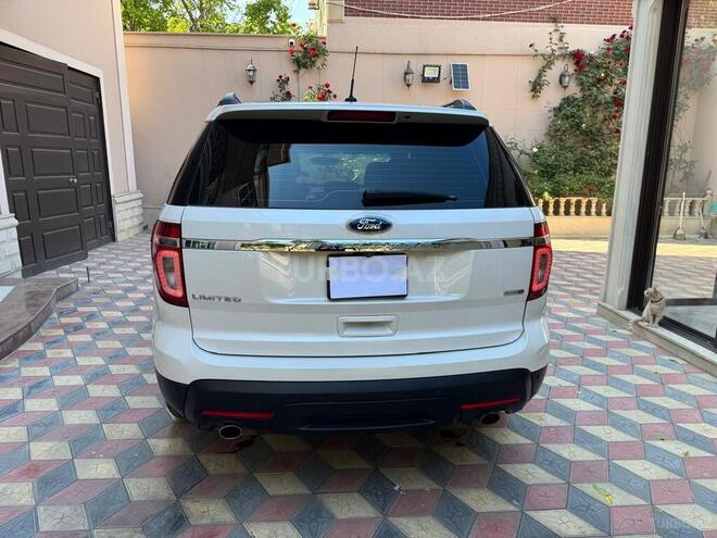 Ford Explorer-7