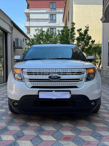Ford Explorer-2