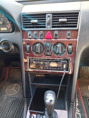 Mercedes C 180-6