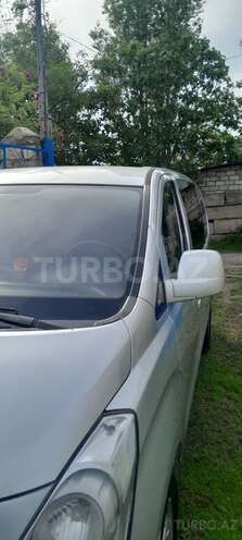 Hyundai H-1-2