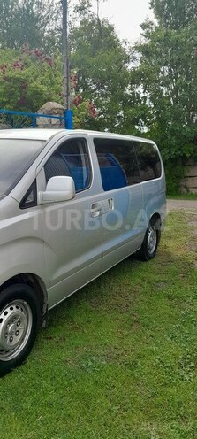 Hyundai H-1-3