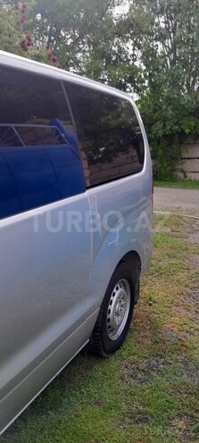 Hyundai H-1-8