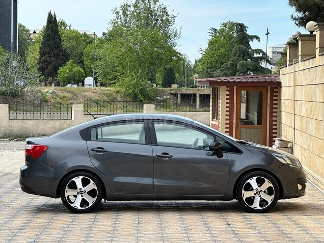 Kia Rio-7