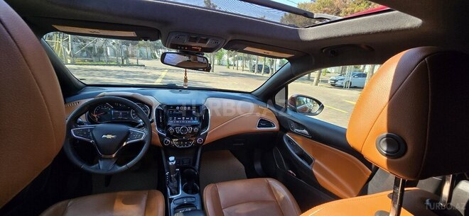 Chevrolet Cruze-13