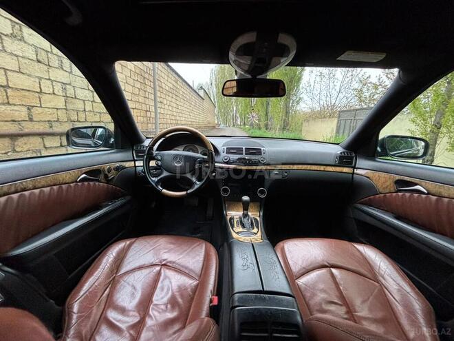 Mercedes E 280-9