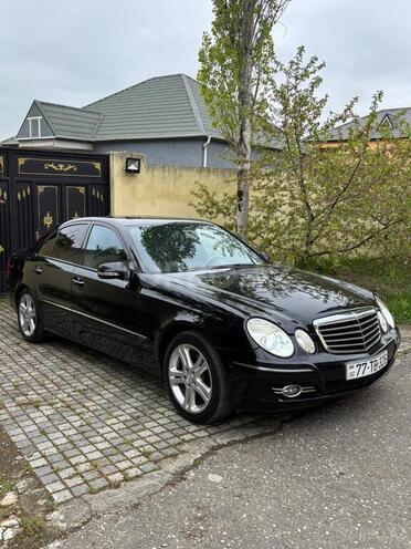 Mercedes E 280-4