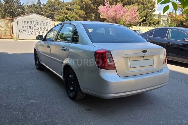 Chevrolet Lacetti-7