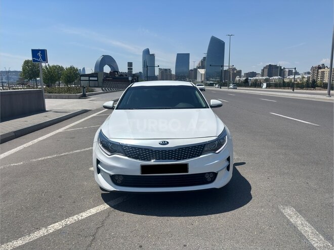 Kia K5-1