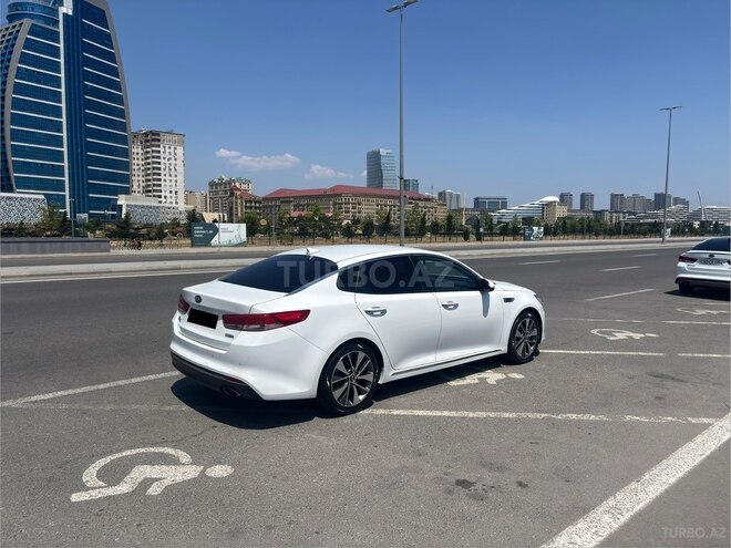 Kia K5-6