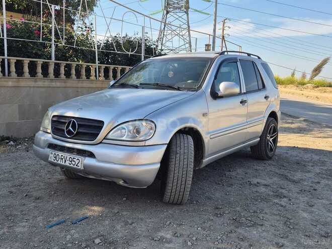 Mercedes ML 320-1