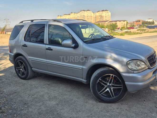 Mercedes ML 320-3