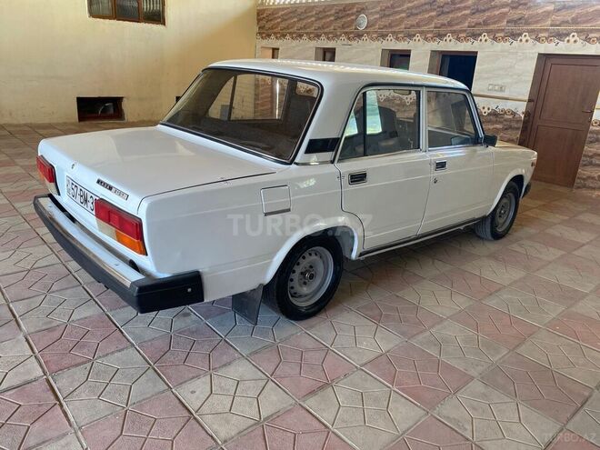 LADA (VAZ) 2107-5