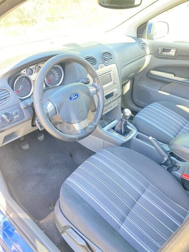 Ford Focus-7