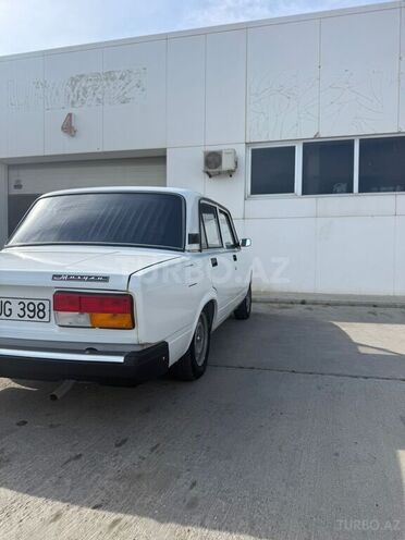 LADA (VAZ) 2107-2