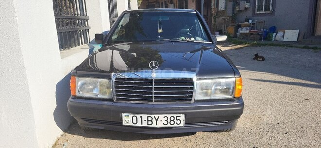 Mercedes 190-12